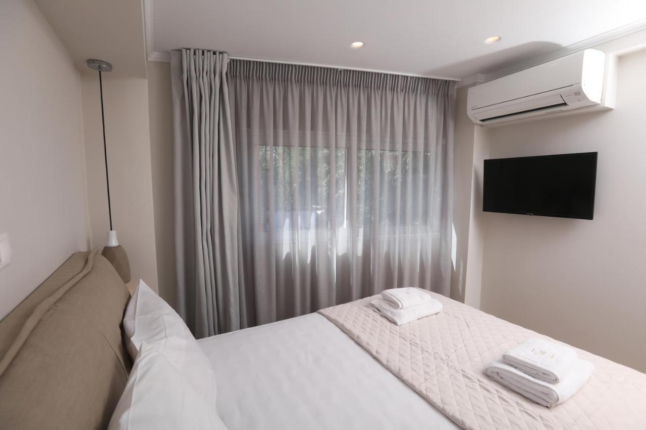 F&T Villa Corfu  Luaran gambar