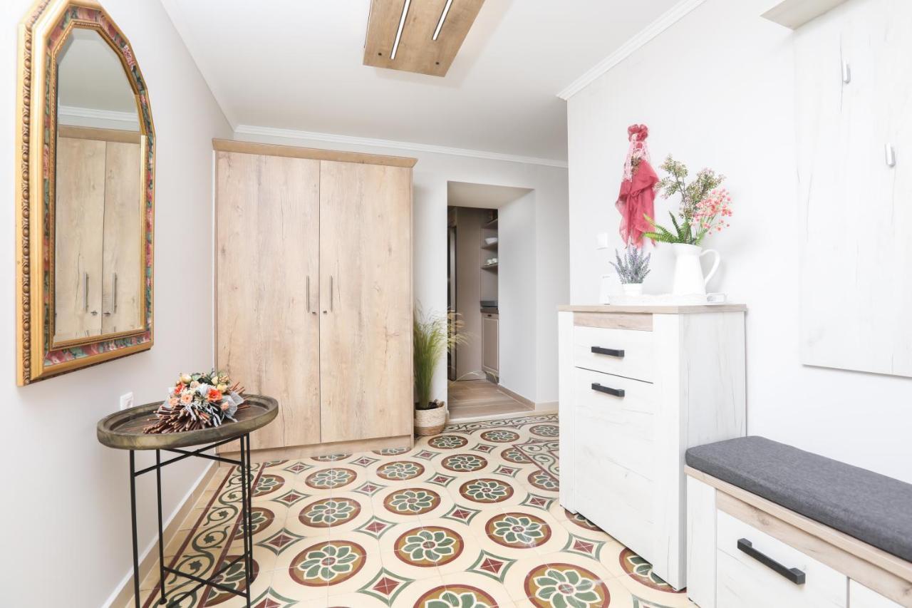 F&T Villa Corfu  Luaran gambar